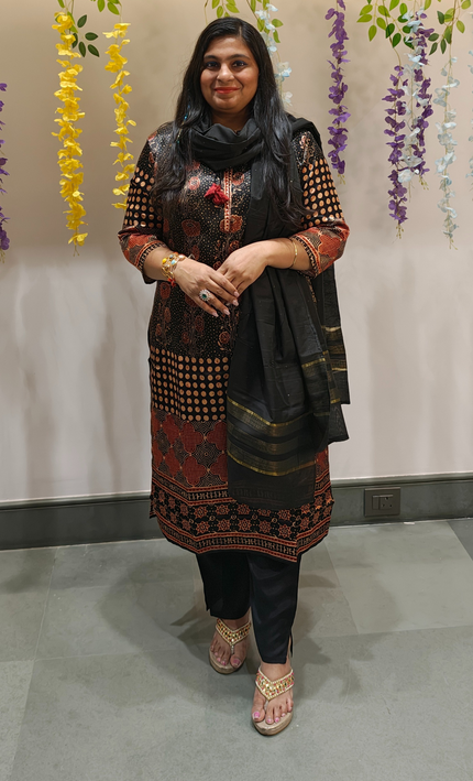 Obsidian Grace Gajji Silk Kurta Set