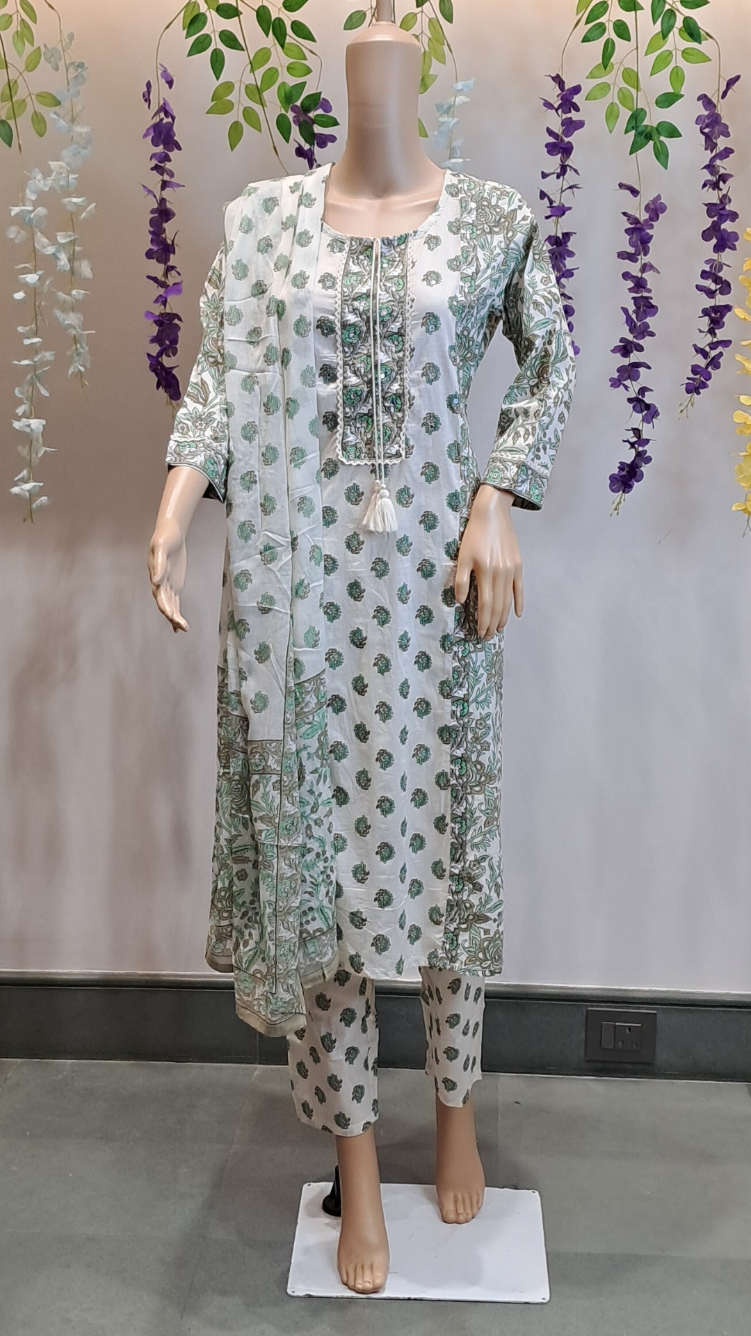 Green & White Jaipur Cotton Punjabi Suit