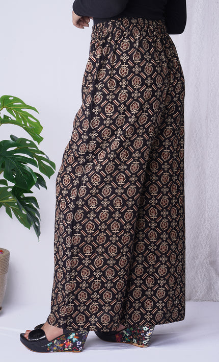 Chic Brown Printed Palazzo Pants