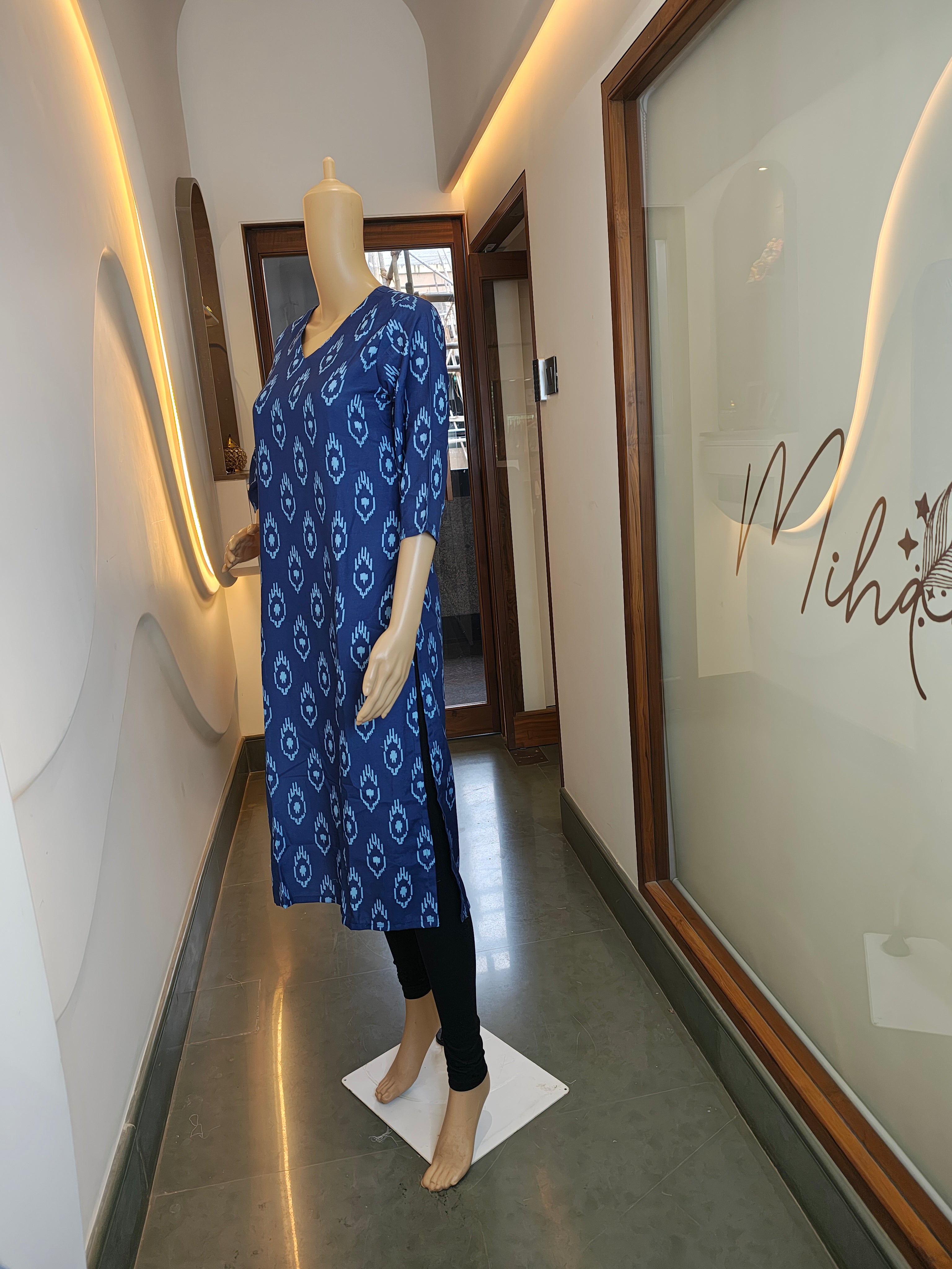 Indigo Charm Handblock Printed Cotton Kurti – Everyday Elegance