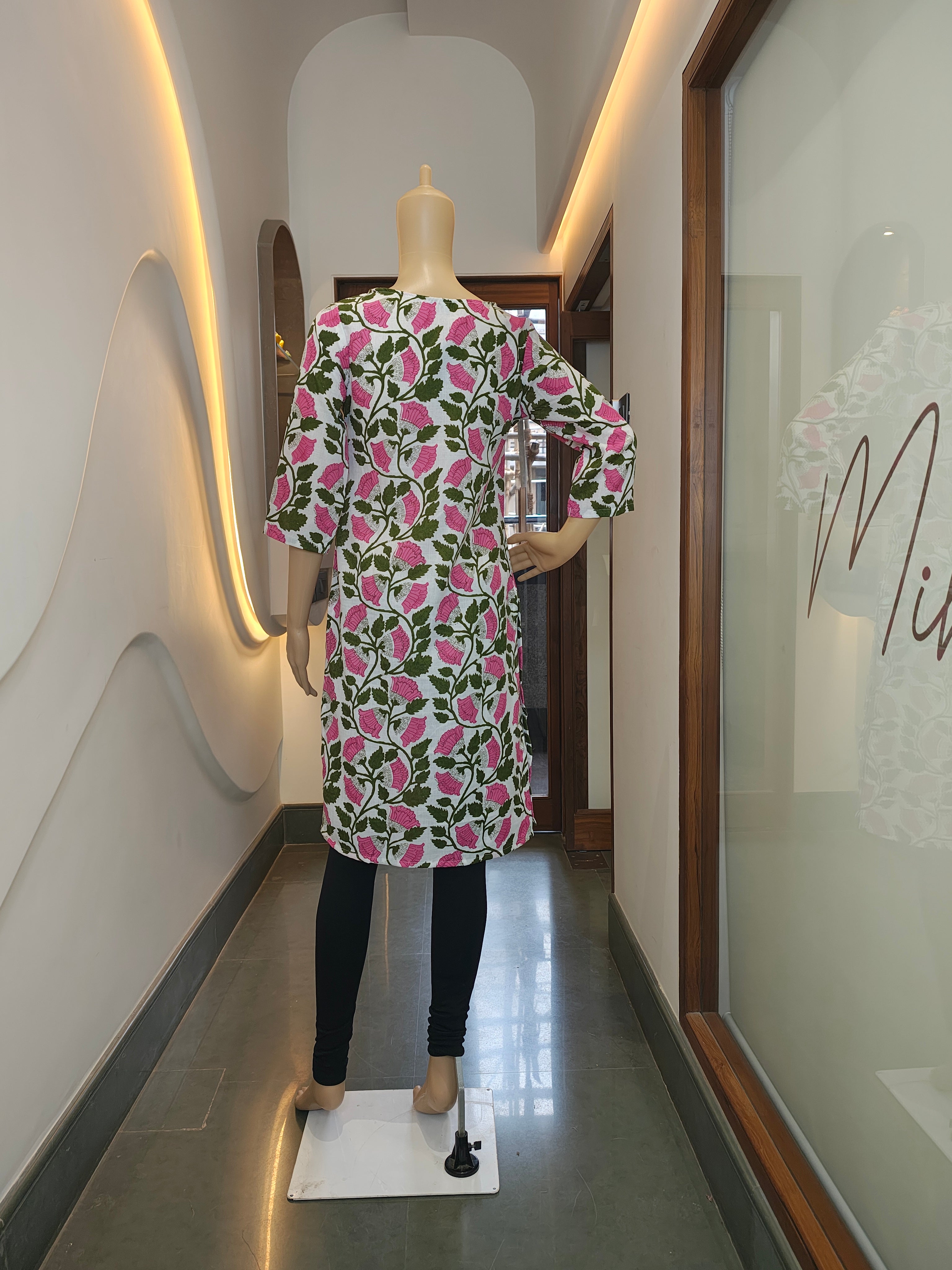 Blush Bloom Cotton Kurti – Soft, Fresh & Effortlessly Feminine