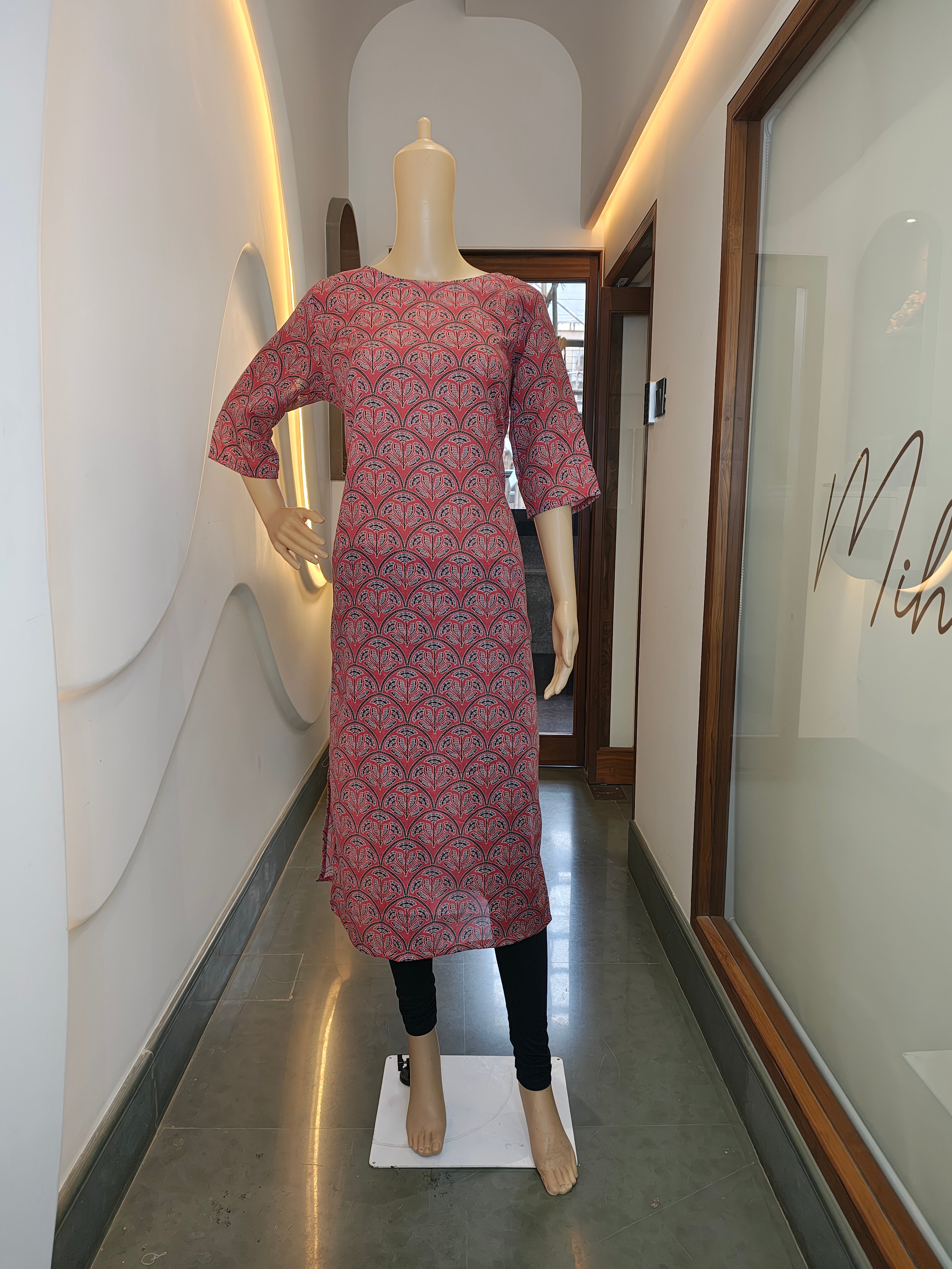 Crimson Bloom Printed Cotton Kurti – Effortless Elegance in Every Thread