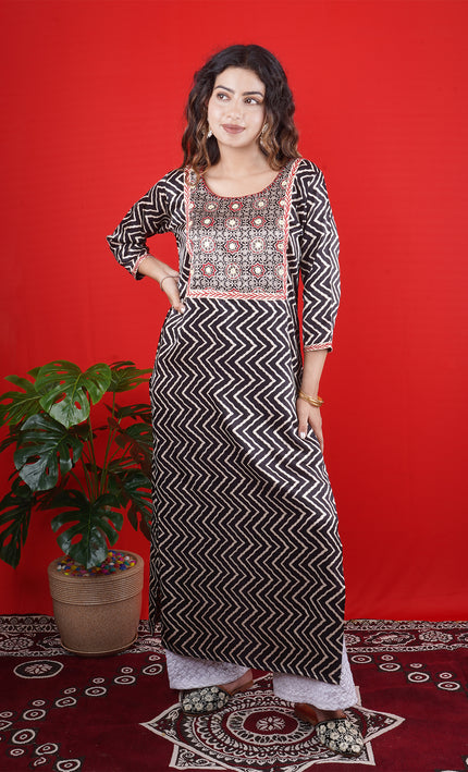 Black & White Printed Kurta with Embroidered Yoke and Straight Pants