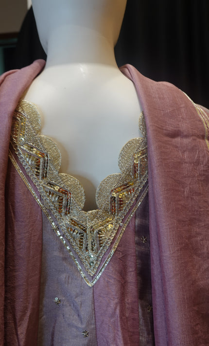 Elegant Mauve Silk Kurta Set with Subtle Embellishments