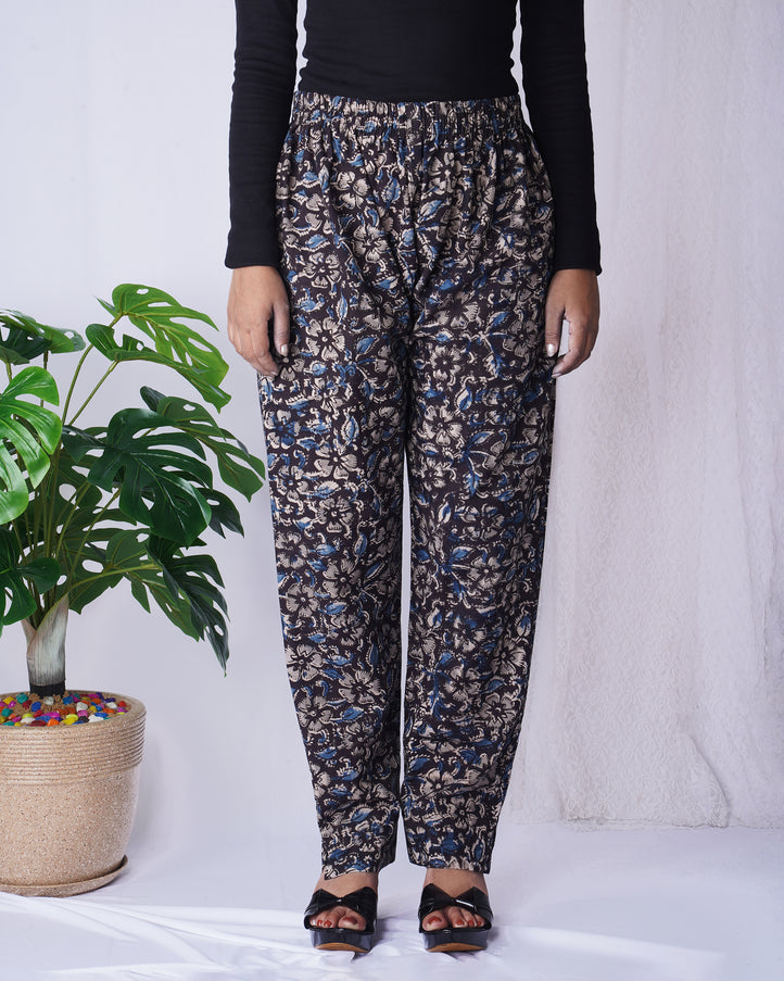 Vibrant Straight Fit Pants With Pocket For Women