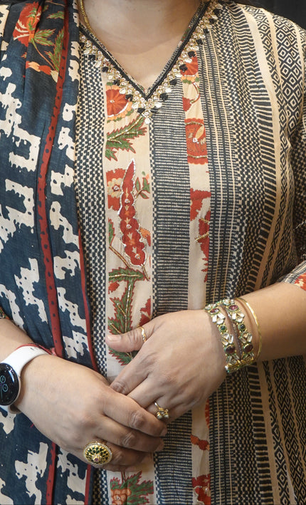 Black Punjabi Suit – Elegant & Timeless Ethnic Wear for Women