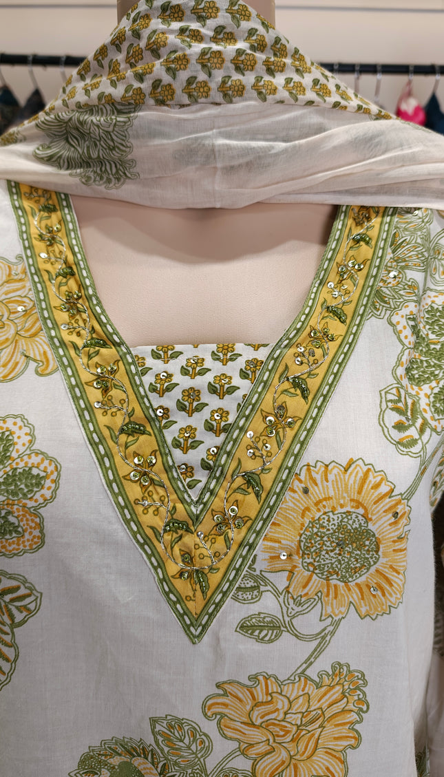 The Olive Bloom Linen-Blend Punjabi Suit
