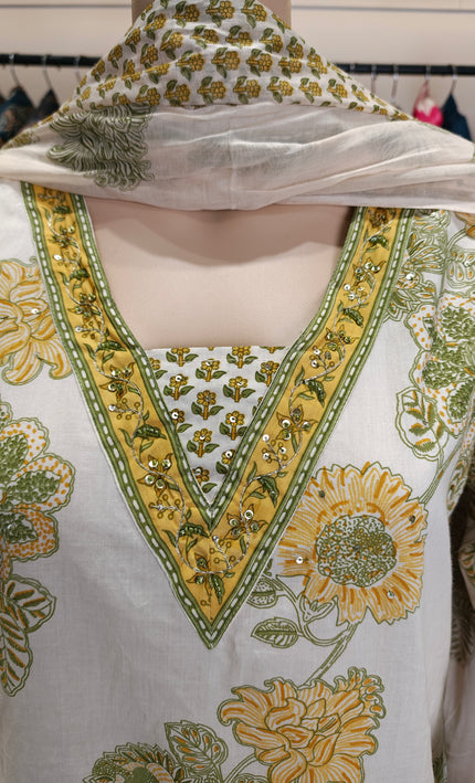 Cream floral printed Punjabi Suit