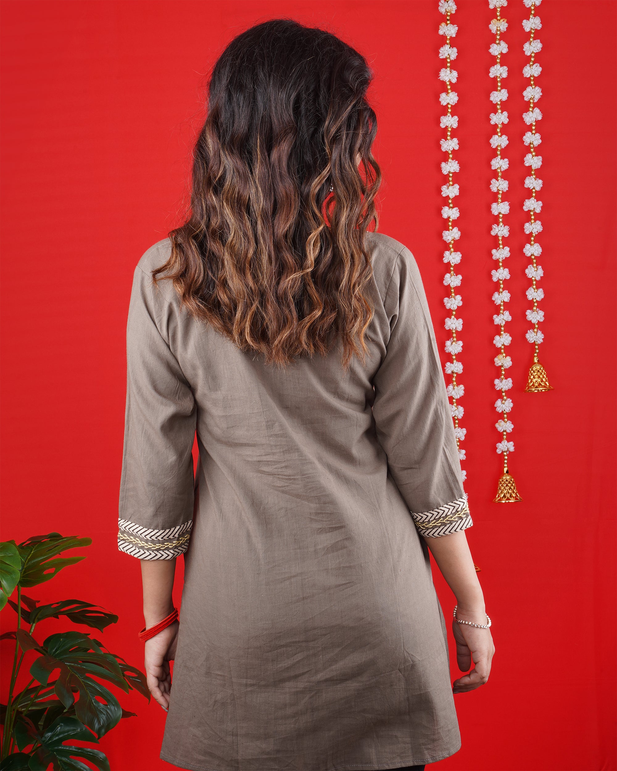 Embroidered Cotton Kurti with Black Pants – Elegant Ethnic Wear