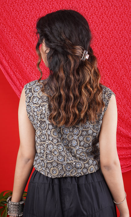 Handcrafted BrownShort Top – Effortless Everyday Style