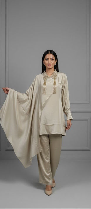 Pearl Glow Silk Ensemble