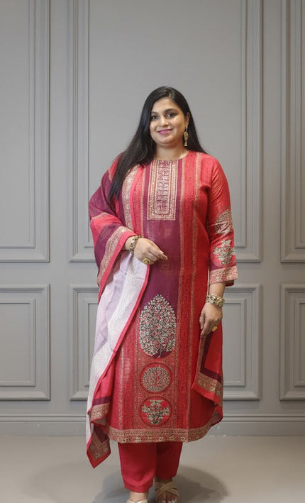 Red Ethnic Printed Kurta Set with Mirror Work Detailing